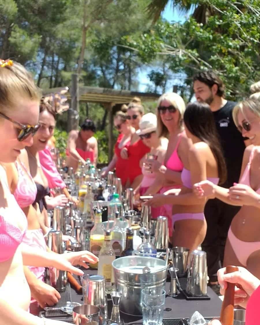 Hen party cocktail class in a villa in Ibiza